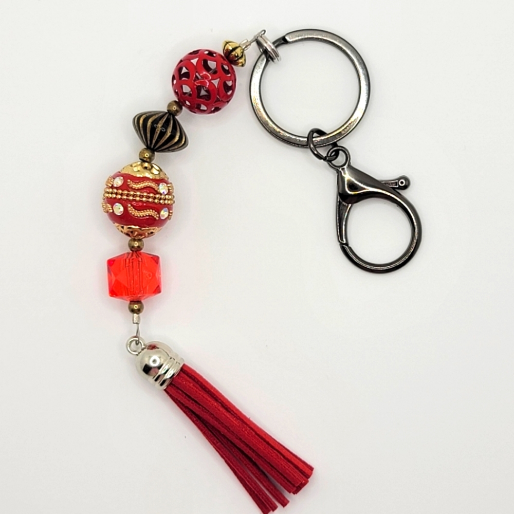 Adorable Beaded Tassel Keychain Jewelry/Purse / Bag Charm/Pendant/Ornament